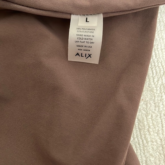 Revolve Alix NYC Avon Crop Top in brown | size L - Picture 4 of 4